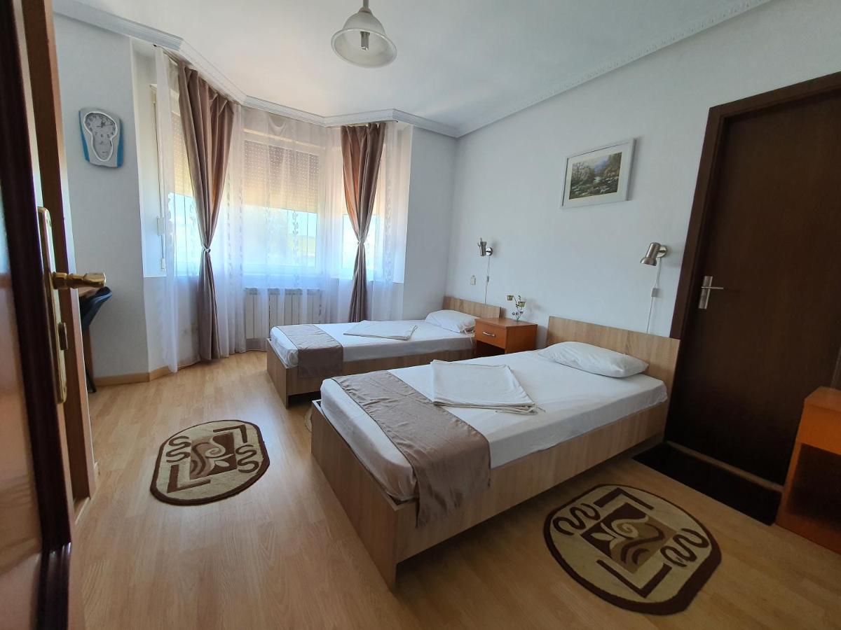 Pensiunea Stan Cisnădie Exterior foto